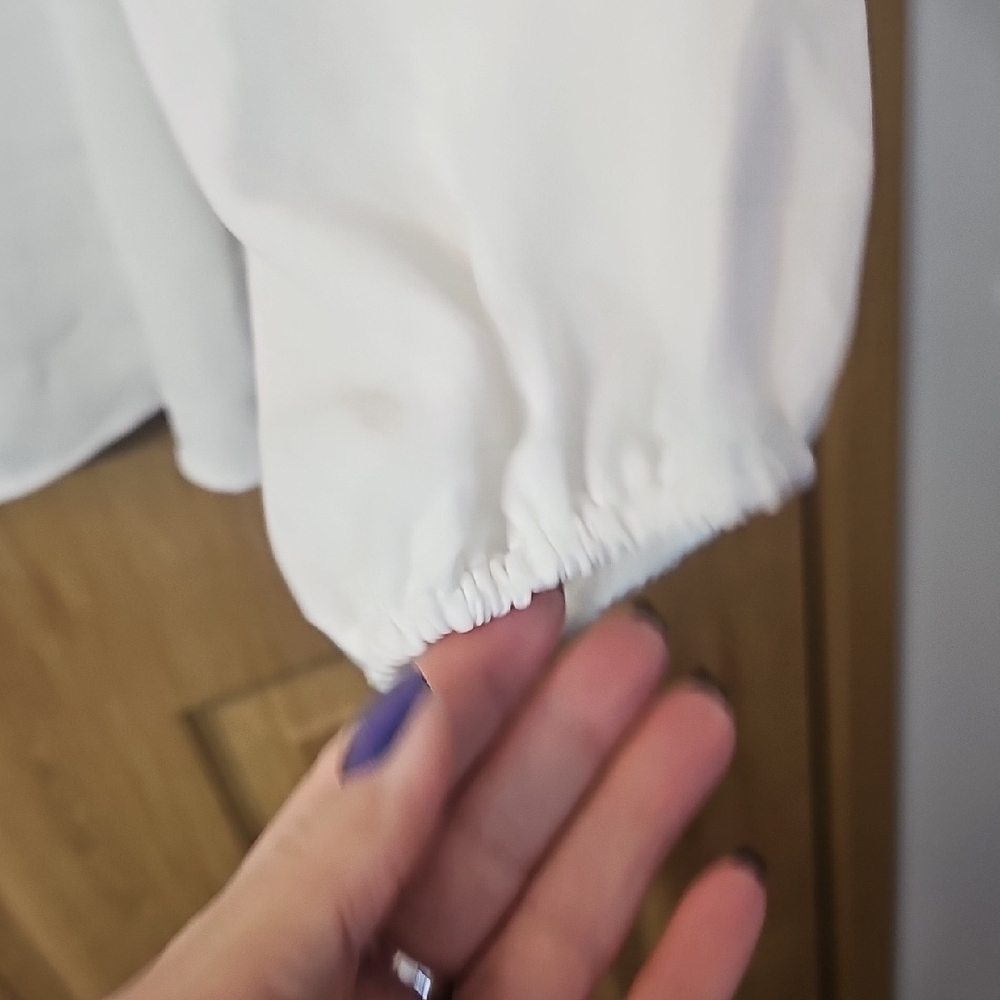 Kasper Elegant White Ruffle Blouse - Picture 6 of 7